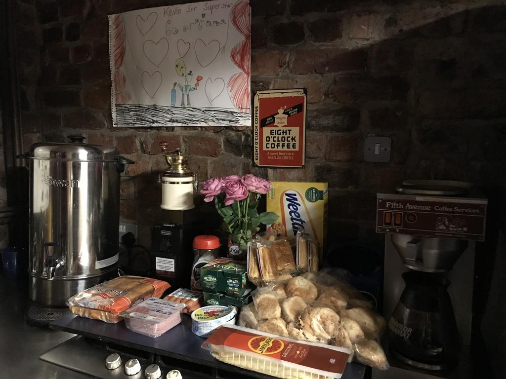 Embassie Backpackers Hostel Λίβερπουλ Εξωτερικό φωτογραφία